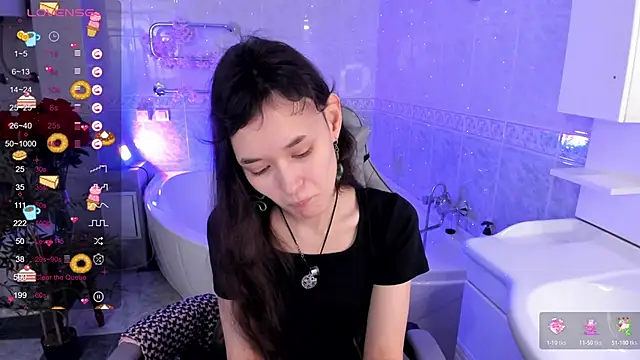 Emily Strikeee online show from November 23, 2025, 10:03 am