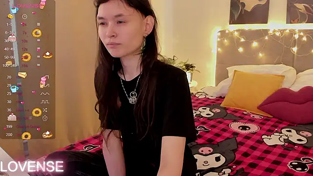 Snapshot of Emily_Strikeee chatting on February 22, 2026, 10:17 am Emily Strikeee online show from February 22, 2026, 10:17 am