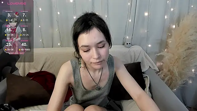 Emily Strikeee online show from January 22, 2025, 3:51 pm