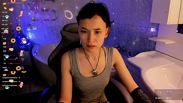 Emily Strikeee online show from October 13, 2025, 9:55 am