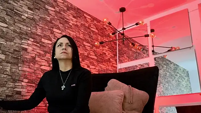 monicarousey online show from February 21, 2025, 10:39 am