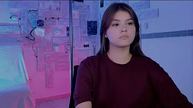 EvaThopson online show from November 18, 2025, 12:08 pm