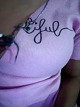 Snapshot of pikubaby chatting on October 5, 2025, 7:04 pm pikubaby online show from October 5, 2025, 7:04 pm