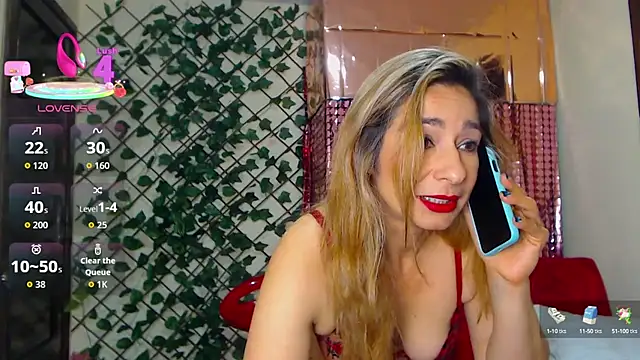 Snapshot of Madam_dali chatting on October 9, 2025, 1:11 pm Madam dali online show from October 9, 2025, 1:11 pm