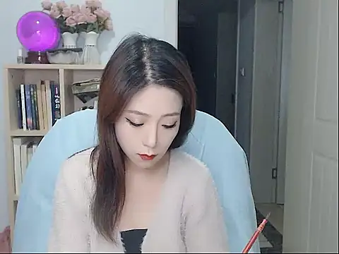 SuSushi728 online show from October 21, 2025, 4:06 pm