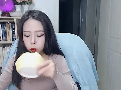 SuSushi728 online show from January 9, 2026, 3:30 pm