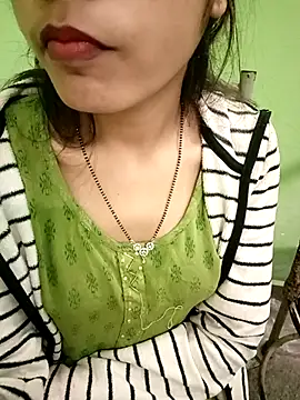 EACH 555 online show from December 14, 2025, 4:56 pm