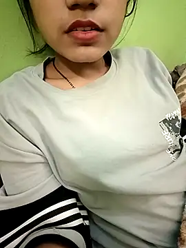 EACH 555 online show from December 20, 2025, 5:21 am