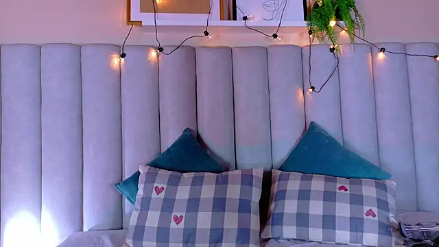 Snapshot of ChanelAdamss_ chatting on September 29, 2025, 3:02 am ChanelAdamss  online show from September 29, 2025, 3:02 am