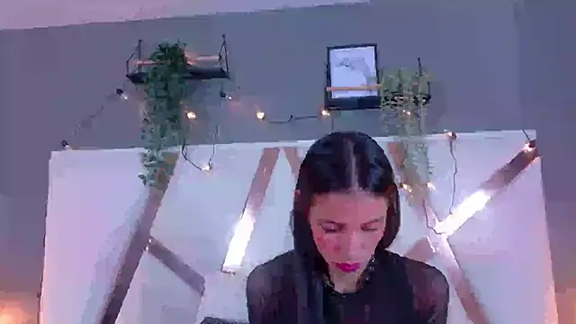 Snapshot of ChanelAdamss_ chatting on October 28, 2025, 3:18 am ChanelAdamss  online show from October 28, 2025, 3:18 am