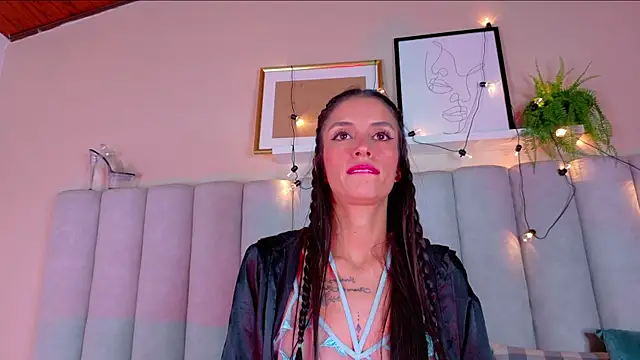 Snapshot of ChanelAdamss_ chatting on October 22, 2025, 2:55 am ChanelAdamss  online show from October 22, 2025, 2:55 am