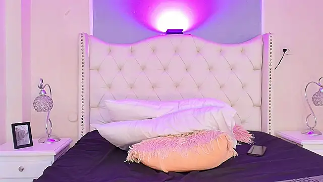 Snapshot of Ambar_Collingg chatting on March 15, 2025, 10:03 am Ambar Collingg online show from March 15, 2025, 10:03 am