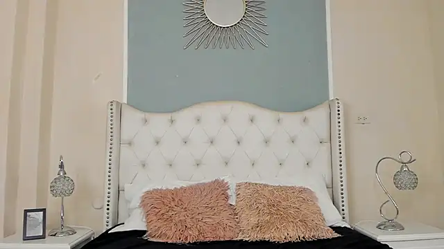 Snapshot of Ambar_Collingg chatting on February 20, 2025, 5:20 pm Ambar Collingg online show from February 20, 2025, 5:20 pm