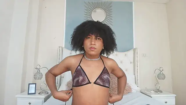 Snapshot of Ambar_Collingg chatting on March 10, 2025, 1:32 pm Ambar Collingg online show from March 10, 2025, 1:32 pm