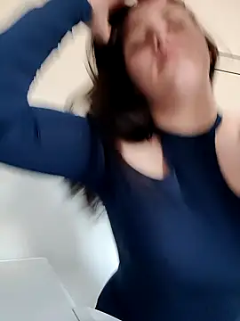 Snapshot of leeya_lee chatting on February 26, 2025, 2:38 pm leeya lee online show from February 26, 2025, 2:38 pm