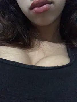 Snapshot of Yonaaaaaaaaa chatting on February 14, 2025, 4:31 pm Yonaaaaaaaaa online show from February 14, 2025, 4:31 pm