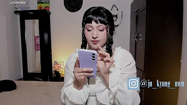 Snapshot of Ju_Kyung chatting on January 16, 2025, 4:38 am Ju Kyung online show from January 16, 2025, 4:38 am