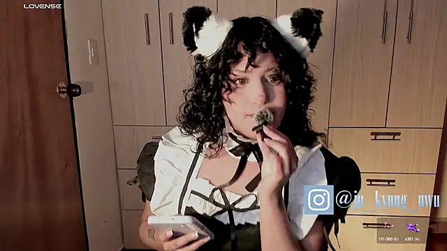 Snapshot of Ju_Kyung chatting on January 11, 2025, 6:03 am Ju Kyung online show from January 11, 2025, 6:03 am