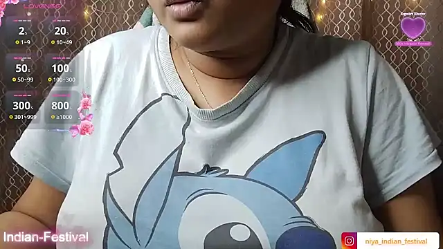 Snapshot of Deshi_Chori chatting on November 5, 2025, 3:59 pm Deshi Chori online show from November 5, 2025, 3:59 pm