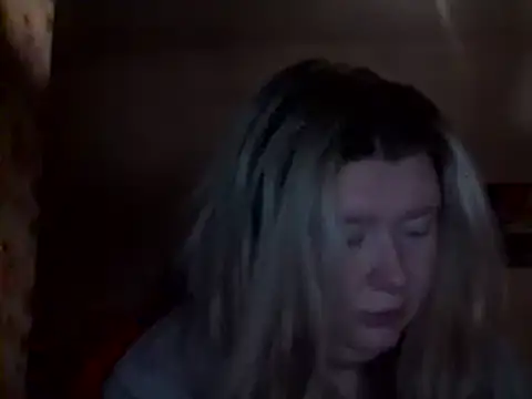 lilah-xo online show from December 17, 2024, 6:20 pm