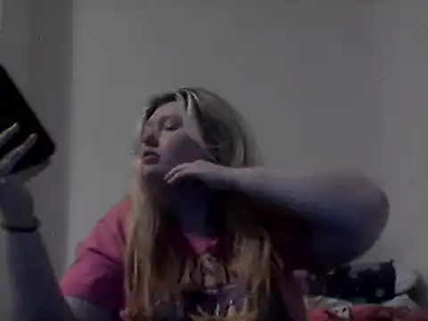 lilah-xo online show from January 17, 2025, 7:16 pm