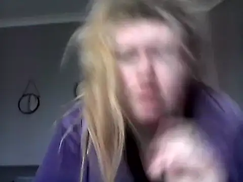 lilah-xo online show from February 12, 2025, 10:03 am