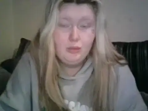 lilah-xo online show from January 8, 2025, 6:31 pm