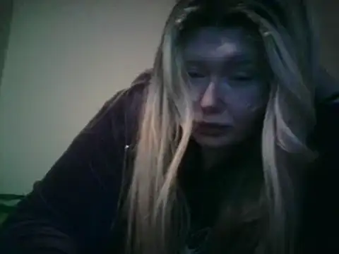 lilah-xo online show from February 18, 2025, 11:19 pm