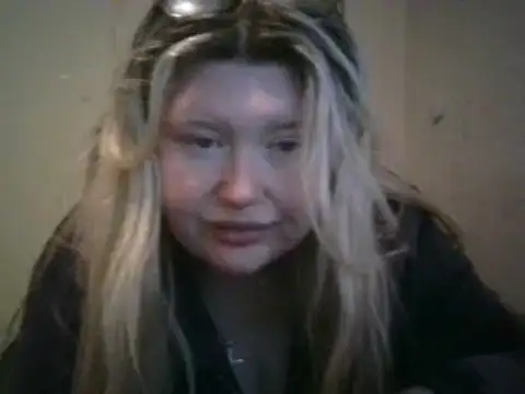 lilah-xo online show from February 19, 2025, 7:26 pm