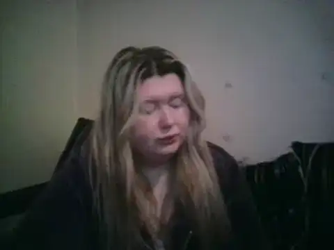 lilah-xo online show from December 20, 2024, 2:08 am