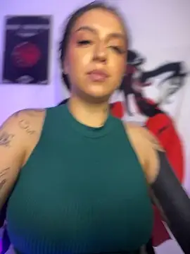 Snapshot of AnnikaMerliahh_ chatting on October 23, 2025, 2:43 am AnnikaMerliahh online show from October 23, 2025, 2:43 am