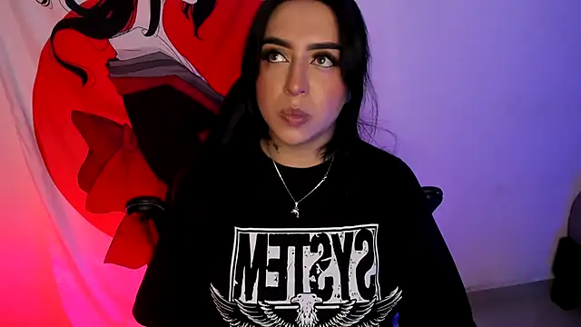 Snapshot of AnnikaMerliahh_ chatting on October 22, 2025, 12:32 am AnnikaMerliahh online show from October 22, 2025, 12:32 am