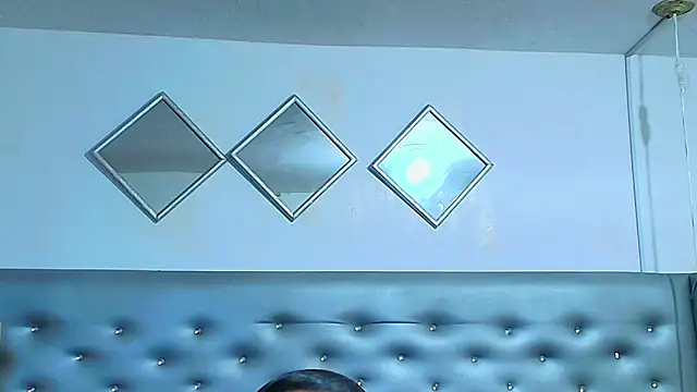 EileenBenzon online show from March 10, 2026, 5:00 am