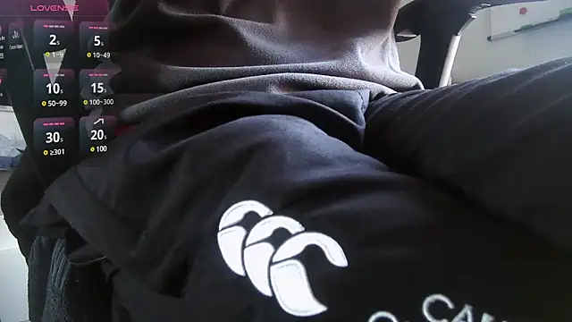 Snapshot of an4y8ot chatting on February 28, 2025, 9:04 am an4y8ot online show from February 28, 2025, 9:04 am