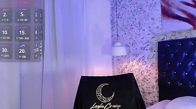 Snapshot of Layla_crazybaby_ chatting on December 30, 2024, 8:25 pm Layla crazybaby online show from December 30, 2024, 8:25 pm