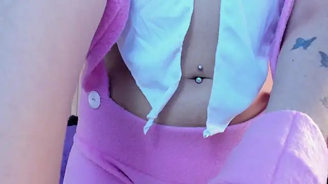 Snapshot of lana_dol chatting on October 6, 2025, 12:17 pm lana dol online show from October 6, 2025, 12:17 pm