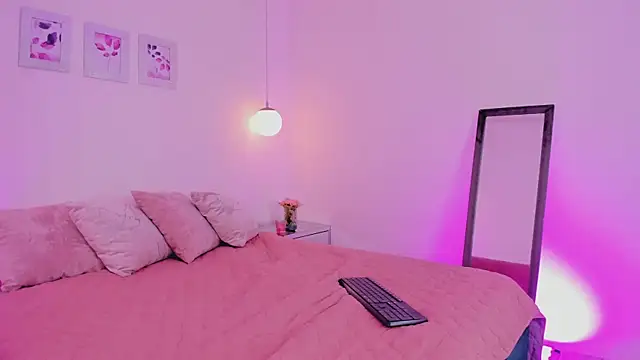 ibella7 online show from March 3, 2026, 7:43 pm