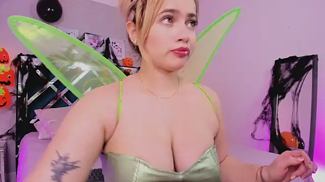 Snapshot of ibella7 chatting on October 30, 2025, 7:33 pm ibella7 online show from October 30, 2025, 7:33 pm