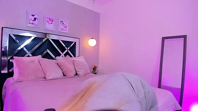 Snapshot of ibella7 chatting on September 29, 2025, 7:30 pm ibella7 online show from September 29, 2025, 7:30 pm