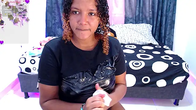 Bonnydopson7 online show from February 19, 2025, 7:59 pm