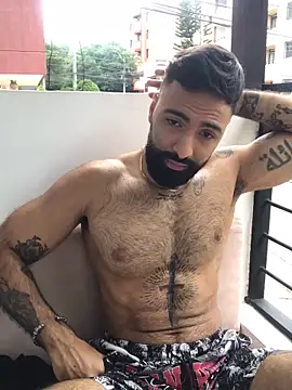 Juan-Diamond online show from September 14, 2025, 6:41 pm