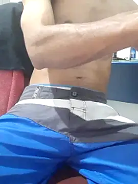 Snapshot of bbehemothh chatting on October 6, 2025, 10:10 pm bbehemothh online show from October 6, 2025, 10:10 pm