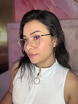 Snapshot of Rousse_blue chatting on September 17, 2025, 3:41 am Rousse blue online show from September 17, 2025, 3:41 am