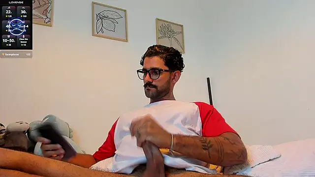 Snapshot of sexyasaf1018 chatting on October 21, 2025, 4:39 pm sexyasaf1018 online show from October 21, 2025, 4:39 pm