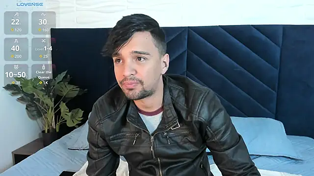 Snapshot of Edward_max chatting on October 26, 2025, 3:51 am Edward max online show from October 26, 2025, 3:51 am