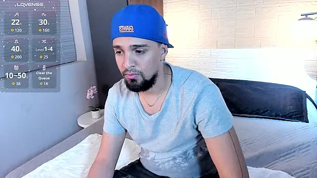 Snapshot of Edward_max chatting on October 5, 2025, 3:41 am Edward max online show from October 5, 2025, 3:41 am