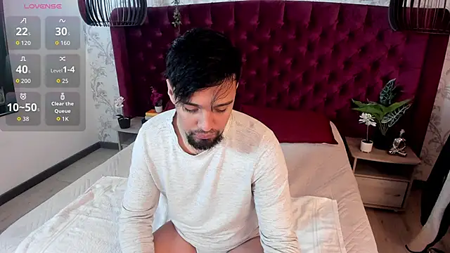 Snapshot of Edward_max chatting on October 7, 2025, 3:51 am Edward max online show from October 7, 2025, 3:51 am