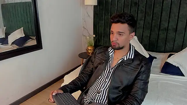 Edward max online show from February 7, 2025, 12:39 pm