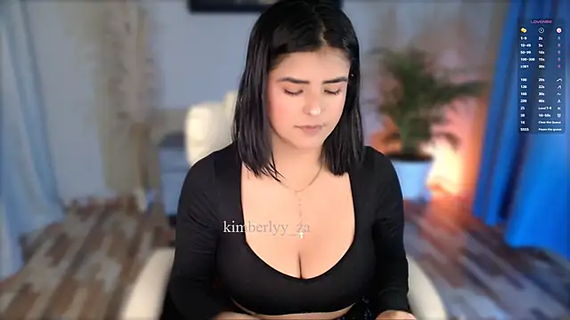 Snapshot of kim_zaratte chatting on September 25, 2025, 1:11 am kim zaratte online show from September 25, 2025, 1:11 am