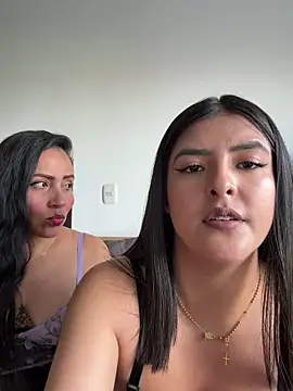 kim zaratte online show from May 18, 2026, 2:11 pm